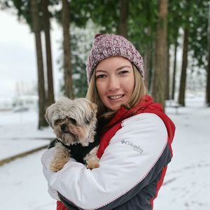 Meet your Posher, Claudia